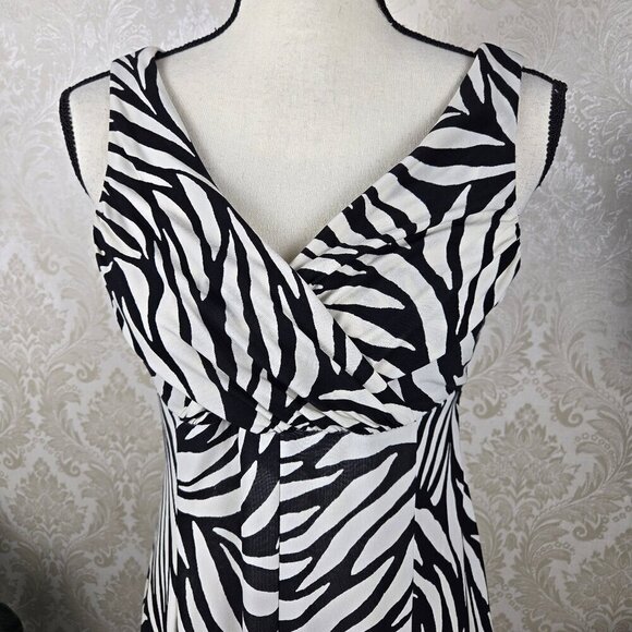 Evan Picone Dress Size 4 Black Cream Abstract Stripe A-Line Dress Faux Wrap Top - Picture 2 of 16